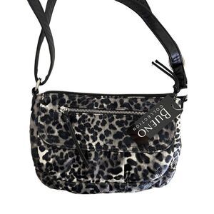 Bueno Collection Purse Handbag Leopards Design Silver Hardware Zippered with Car